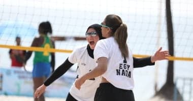 منتخب سيدات الطائرة الشاطئية بطلا للعرب